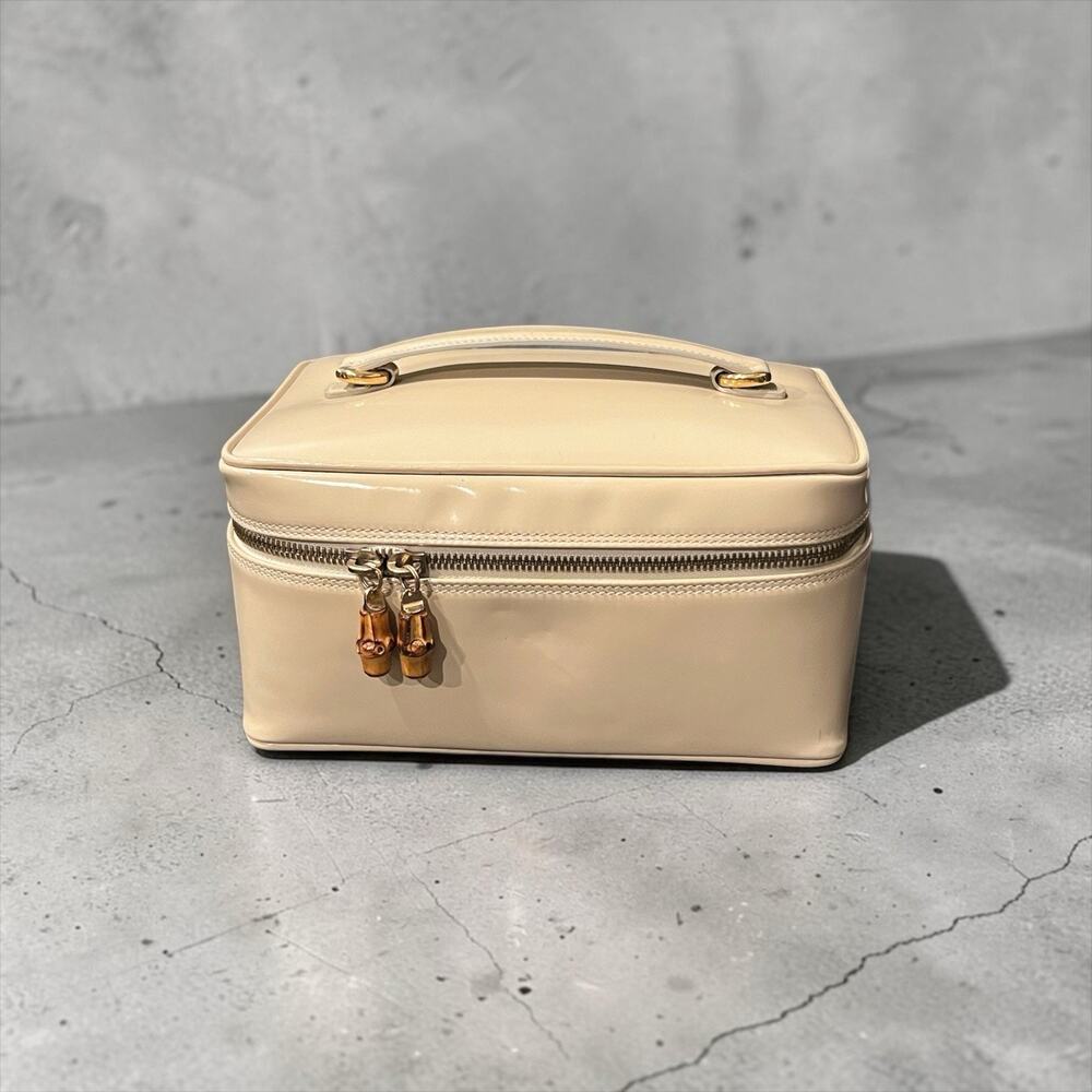 Gucci Almond patent leather Cosmetic case in good condition